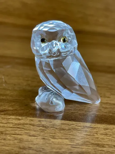 Estatueta de cristal lapidado coruja Swarovski