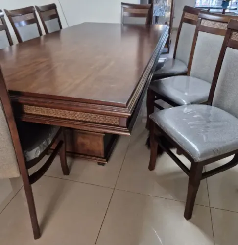 Mesa de jantar 8 lugares