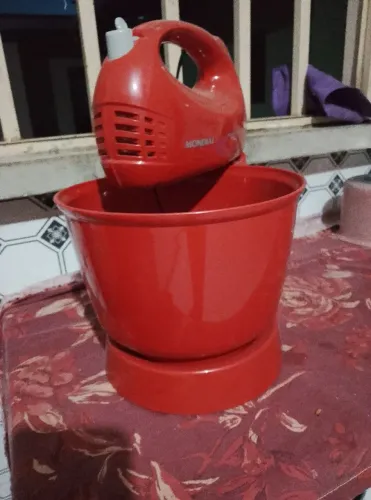 Vende uma Airfryer usada e uma bateria nova, valor de 200 as duas what * Eli