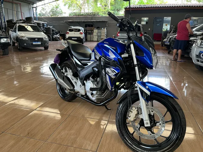 Honda Twister 2021 