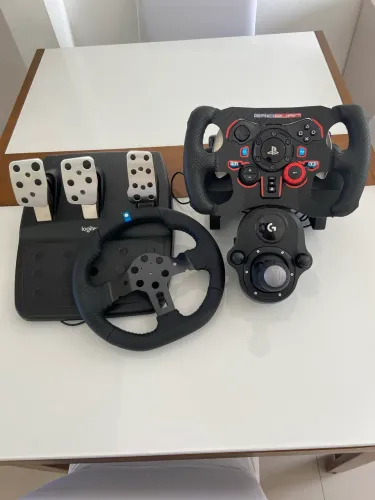 Logitech G29 + Câmbio + 2 Volantes - Semi novo (menos de 6 meses)