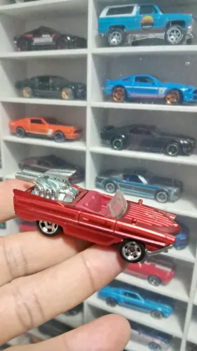 Hot Wheels Amphicar Vermelho - Miniatura 1:64
