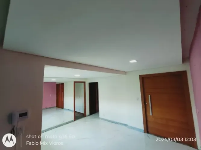 Casa 3 Quartos | 3 Vagas de Garagem | 5 min da Lagoa Pampulha | Abaixo do Mercado