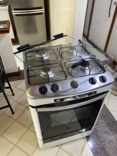 Vendo fogão 4 bocas - Usado - Perfeito estado