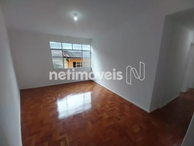Apartamento 2 Quartos para Aluguel em Nazaré / Centro
