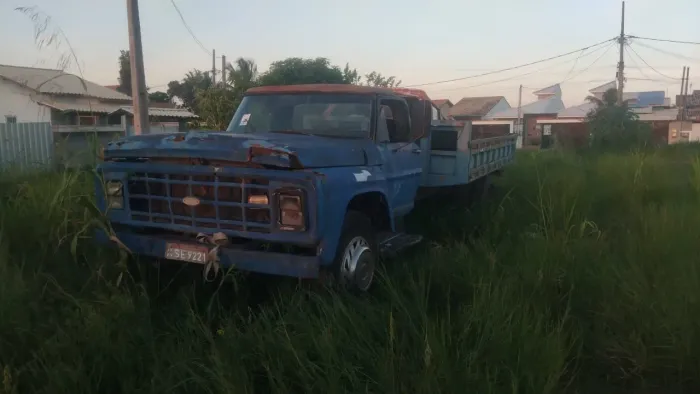 Peças de um Fordão F11.000