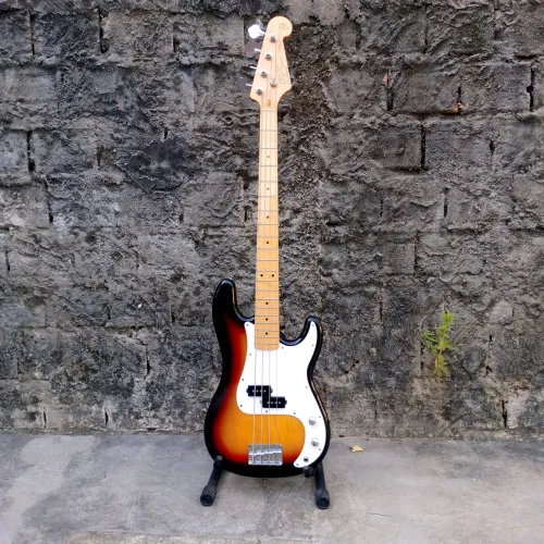 Baixo SX Precision bass