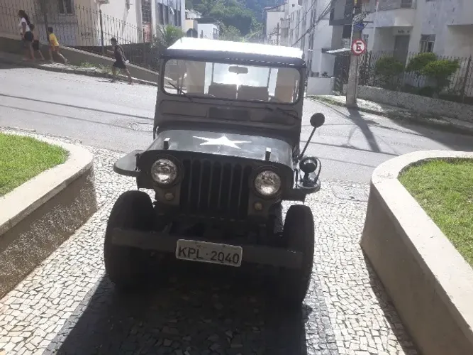 Willys Overland Jeep 2.6 12V Gasolina 2P 1951