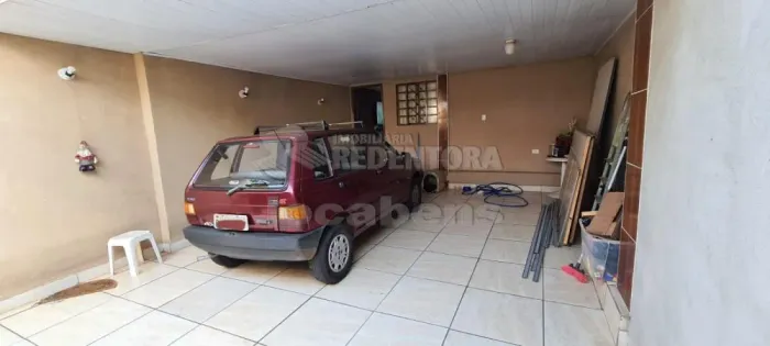 Casa com edícula Eldorado