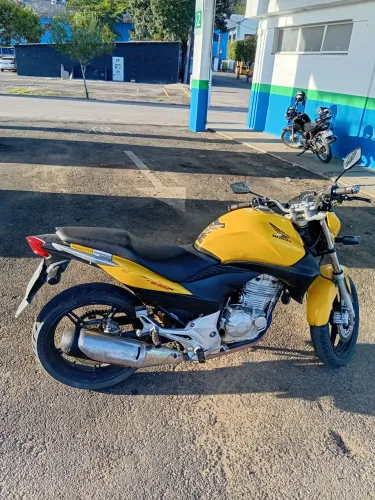 CB 300r 2012 vendo ou troco !!!
