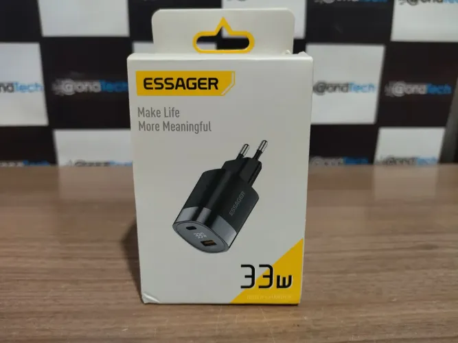 Fonte/carregador 33W USB/tipo c nova