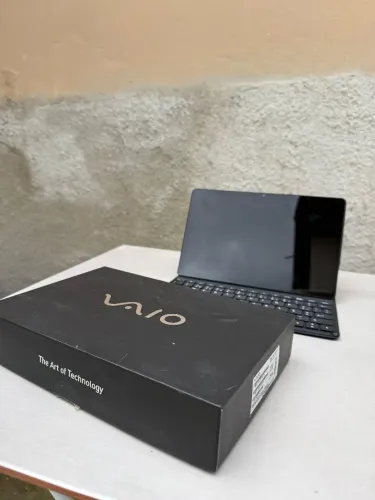 Tablet Vaio TL10 8GB RAM e 128GB memória