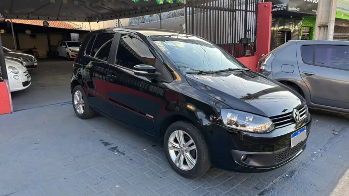 Volkswagen Fox 1.6 MI Total Flex 8V 5P 2013