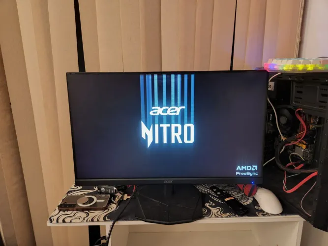 Monitor Acer nitro 180hz