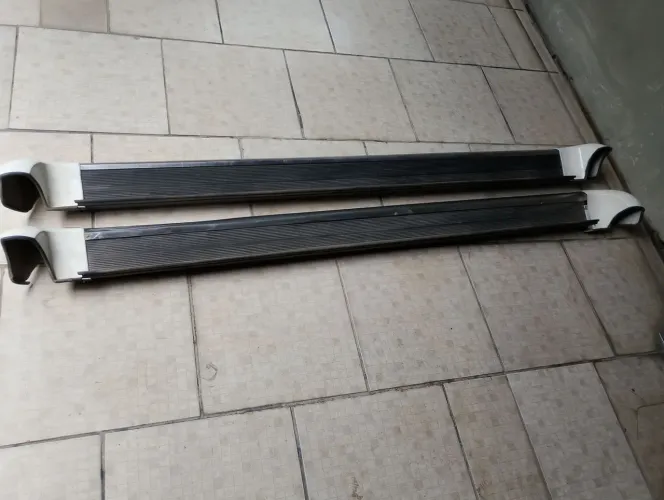 ESTRIBO  DA CAMINHONETE AMAROK 