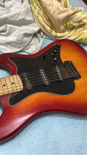 guitarra strinberg