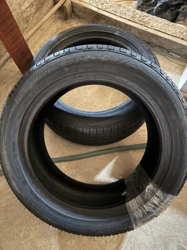 Pneus bridgestone 235/50 r18