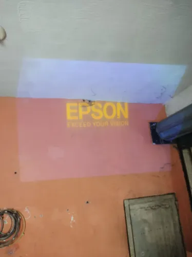 Projetor Epson funciona perfeitamente