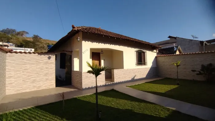 Casa 3 quartos - Grama