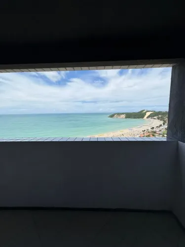 Belíssimo Apartamento Mobiliado, Andar Alto C/ Varanda Vista mar - Ponta Negra