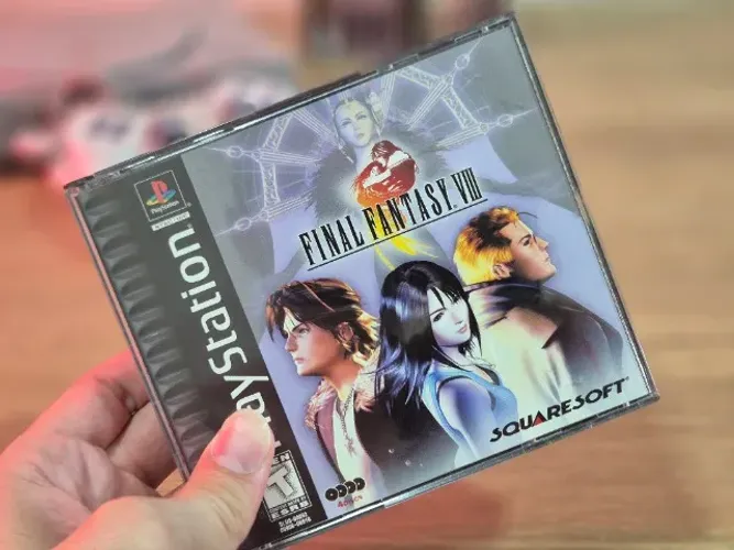 FINAL FANTASY VIII (SEM MANUAL) - PLAYSTATION 1