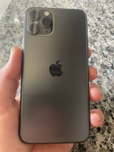 iPhone 11 Pro 256GB85% de bateria defeito na placa não funciona