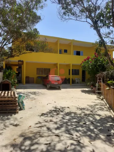 Sobrado à venda com 3 quartos e 7 vagas de garagem - 2.600 m² de terreno - Igaratá
