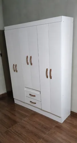 Guarda roupa solteiro CONSERVADO 