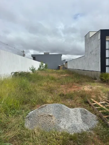 Terreno pronto para construir de 420m² em Arniqueiras