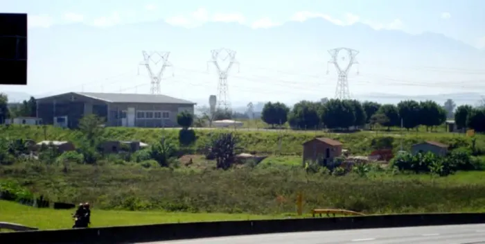 Galpão Industrial e Comercial - Rod. Presidente Dutra