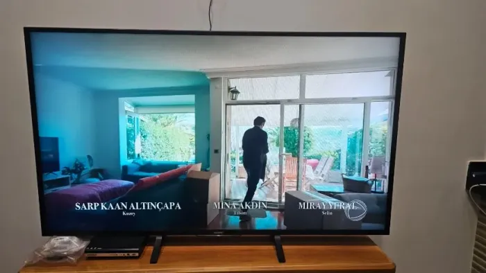 OPORTUNIDADE - TV GIGANTE SONY 70 POLEGADAS