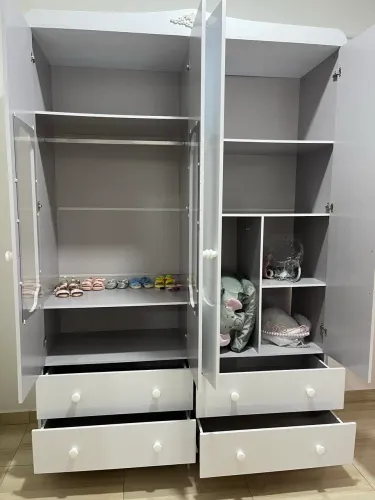 Guarda roupa infantil