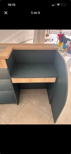 Vendo balcão caixa para comércio , em MDF , com caixa para dinheiro