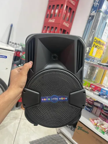 Caixa de som portátil