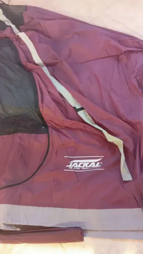 Barraca Camping 4 lugares usada bom estado