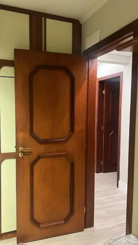 Porta em mogno