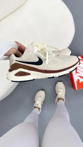 Tênis Nike Run Structure , numeração do 35 ao 39