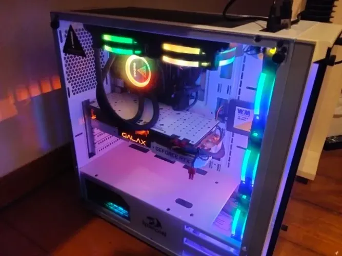 PC GAMER + MONITOR, TECLADO E MOUSE