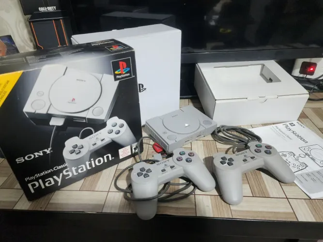 Playstation  clássic mine completo PEGO TROCA PASSO CARTÃO  analiso propostas 