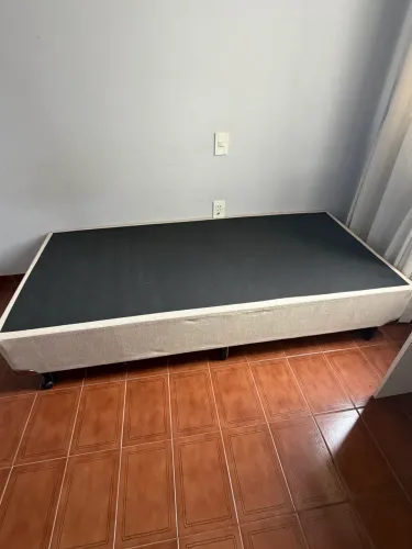 Box de cama solteiro