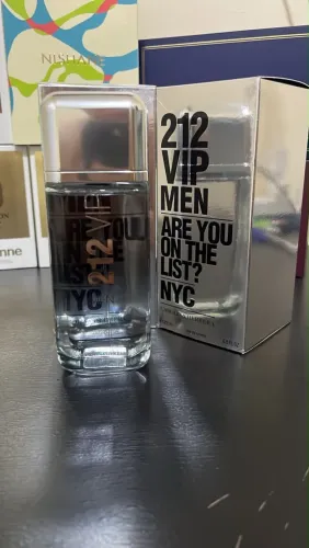 Carolina Herrera 212 VIP Men 200ML - Sofisticação e Exclusividade | DuDuLShop