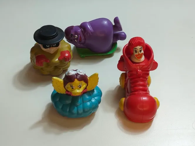 Lote 4 Carrinhos Turma Ronald Mcdonald 2000 Completo