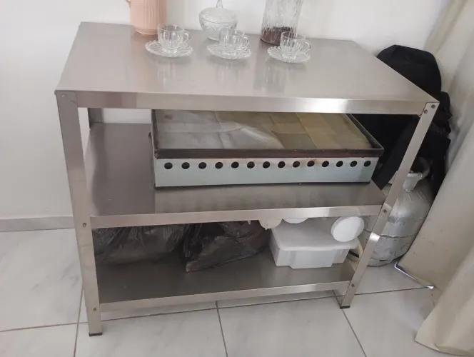 Vendo bancada inox grande 3 prateleiras para hamburgueria e lanchonete
