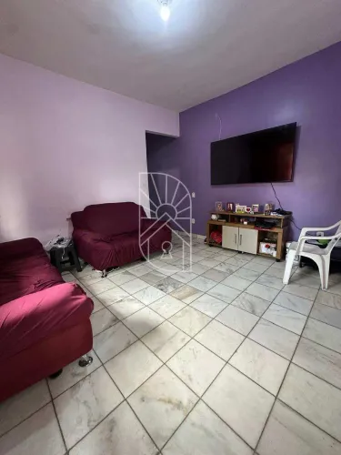 Casa à venda com 200m² em Duque de Caxias, Graças.