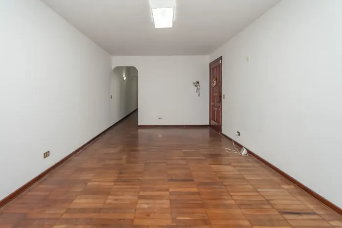 Casa para venda e locação em Vila Olímpia com 4 quartos, sendo 2 suítes, 208m²