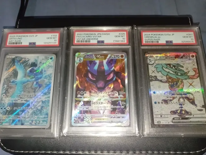 3 Cartas Pokémon Graduadas PSA 10 Articuno Lucario Greninja Originais Japonês