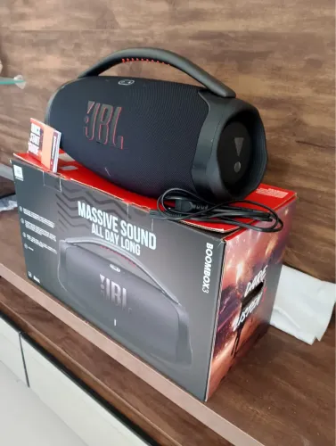 Vende-se caixa boombox