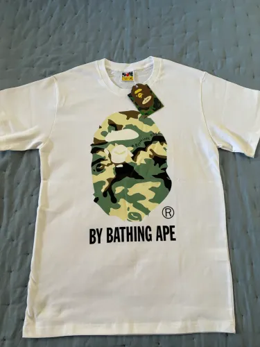 Camiseta bape camo logo