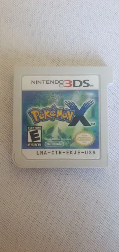 Jogo original Pokémon X para 3DS