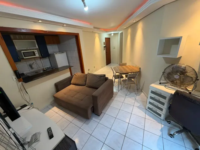 Ótimo apartamento de 1 dormitório para locação no bairro Carvoeira, em frente a UFSC!
